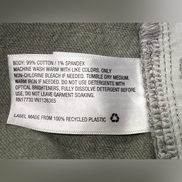 WOMEN'S High-Rise Midi Jean Shorts - Universal Thread - 12 - Picture 6 of 12